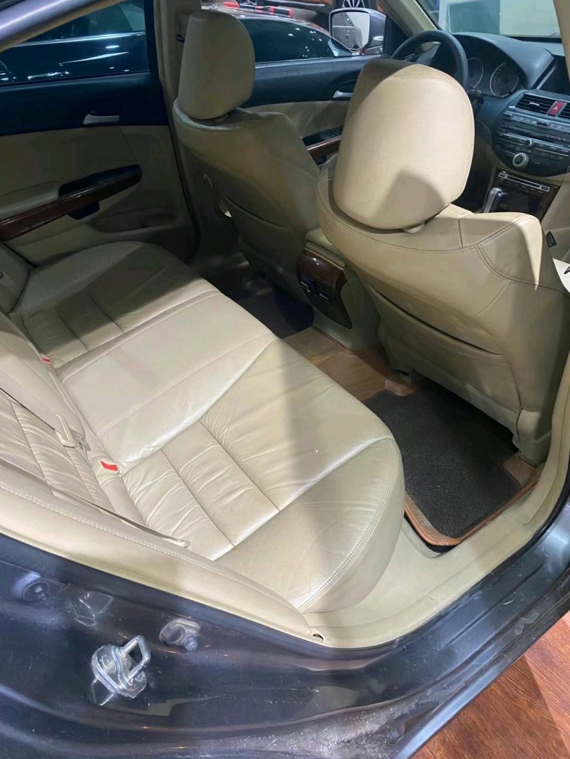 东营12年本田雅阁3