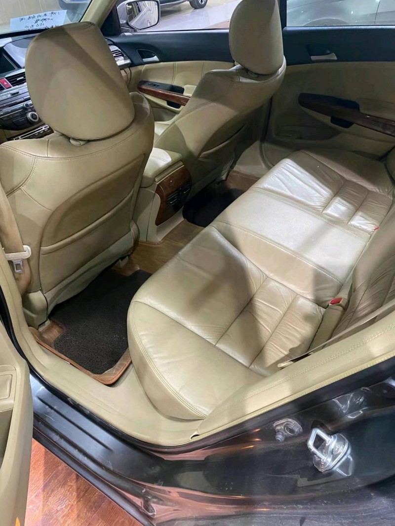 东营12年本田雅阁5