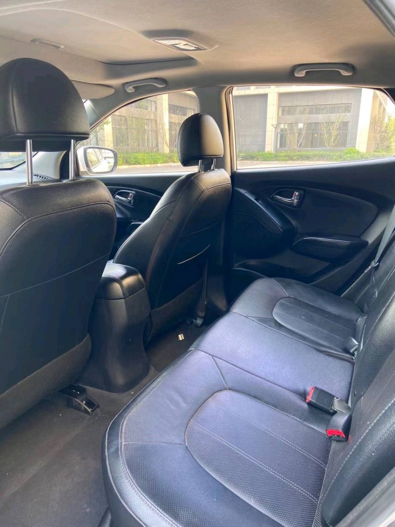 徐州16年现代ix356