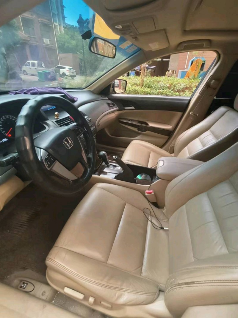 宜春08年本田雅阁7