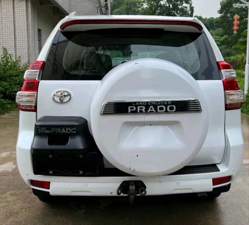 北京16年丰田普拉多4