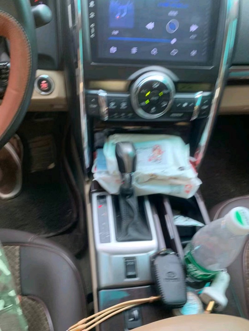 北京13年丰田锐志3