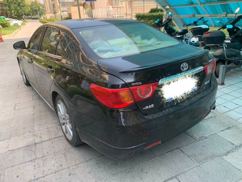 北京13年丰田锐志7