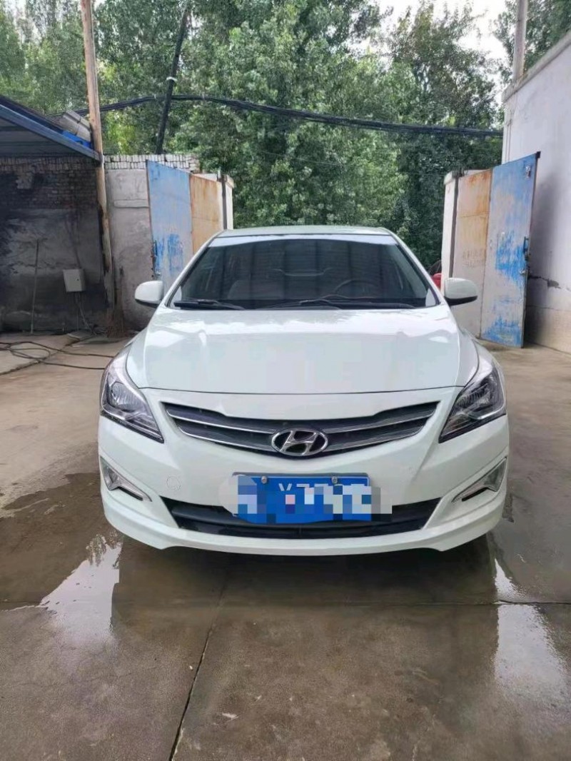 保定16年现代瑞纳1