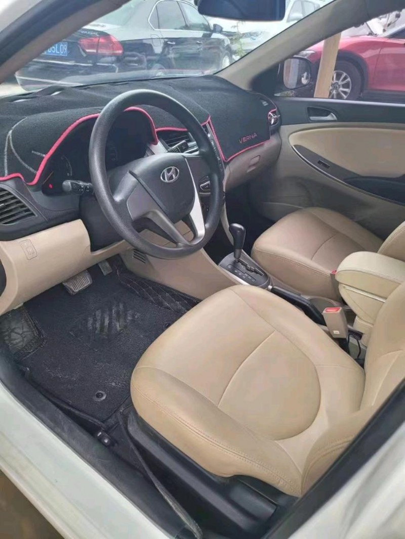 保定16年现代瑞纳5