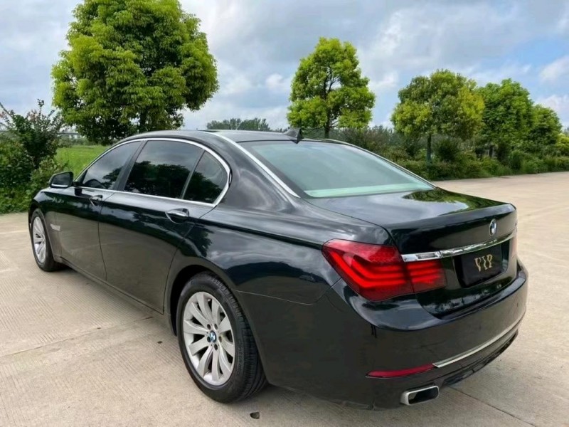 盐城13年宝马7系9