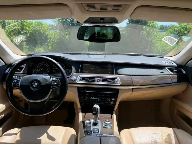 盐城09年宝马7系4