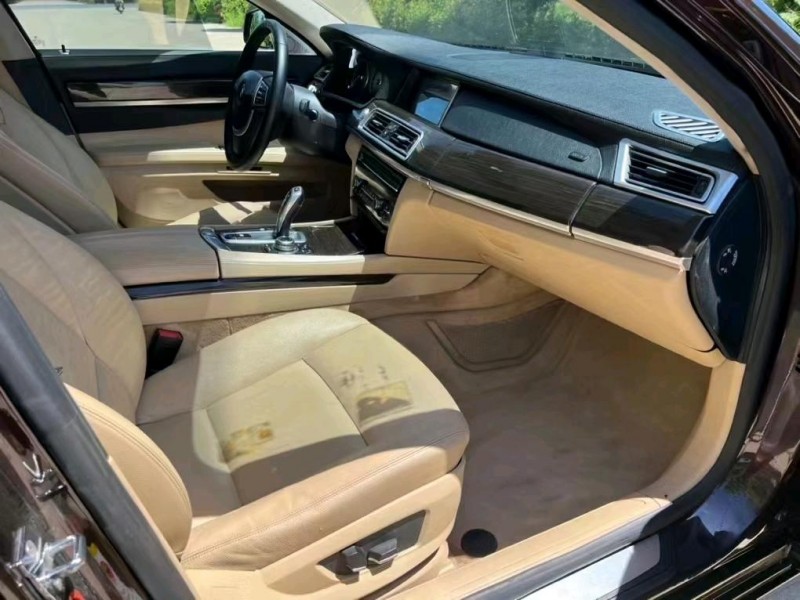 盐城09年宝马7系5