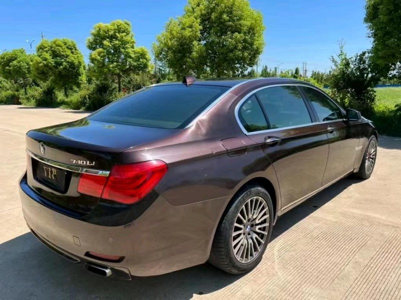 盐城09年宝马7系8