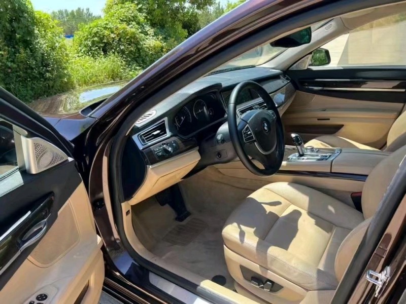 盐城09年宝马7系7