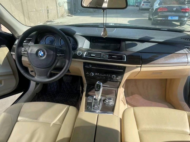 徐州10年宝马7系7