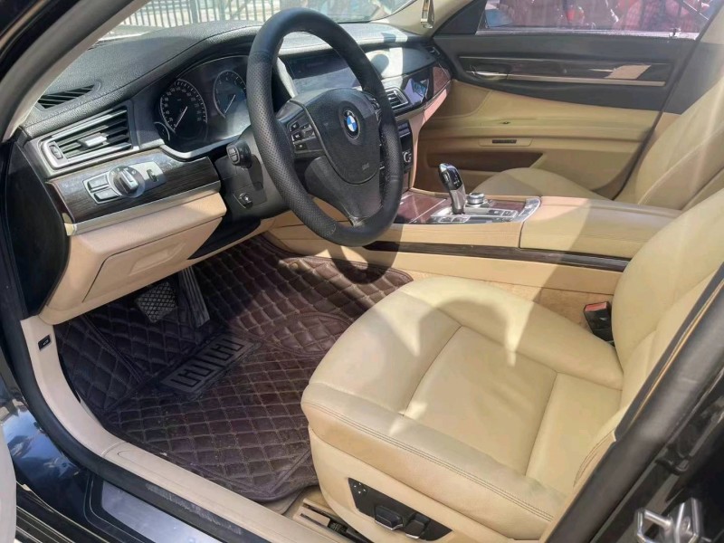 徐州10年宝马7系6