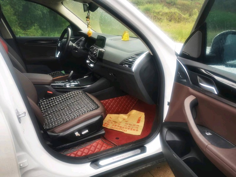 成都19年宝马X37