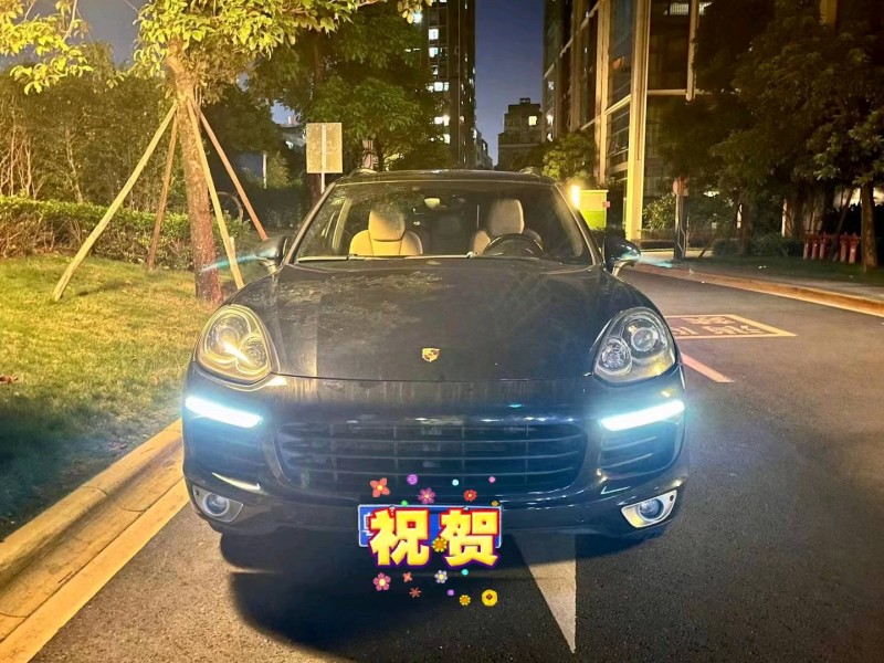 廣州17年保時捷卡宴1