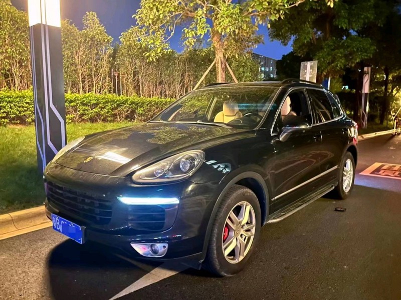 廣州17年保時捷卡宴4