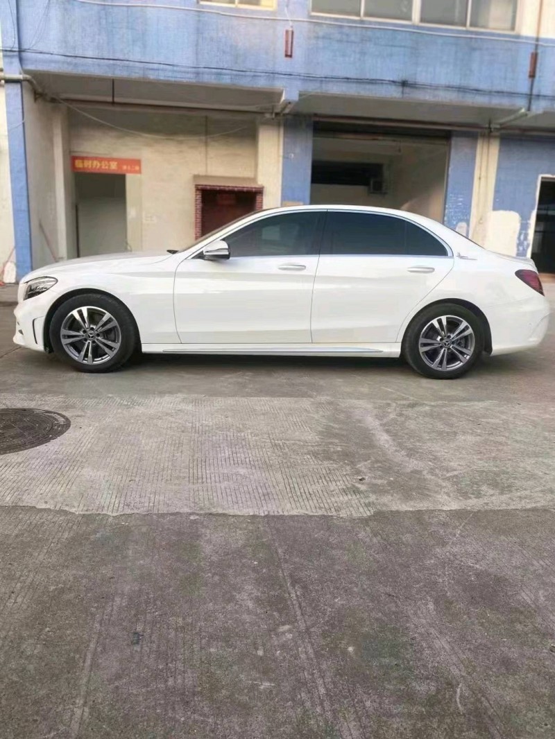 广州21年奔驰C7