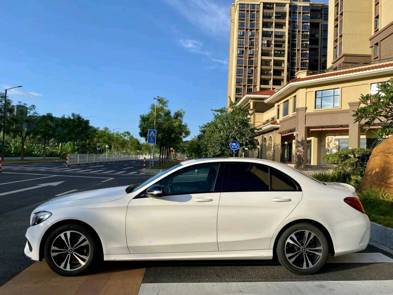 广州18年奔驰C6