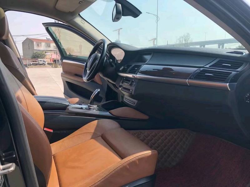 北京12年宝马X66