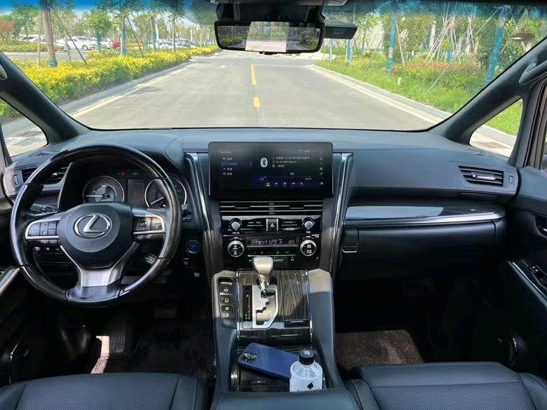 盐城21年雷克萨斯LM300H6