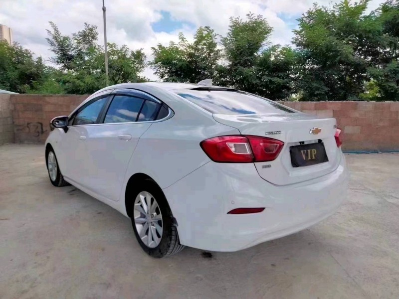 黔西南17年雪佛兰科鲁兹3