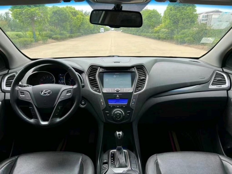 盐城15年现代新胜达9