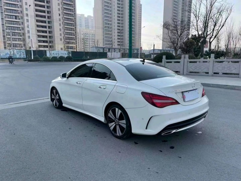徐州17年奔驰CLA4
