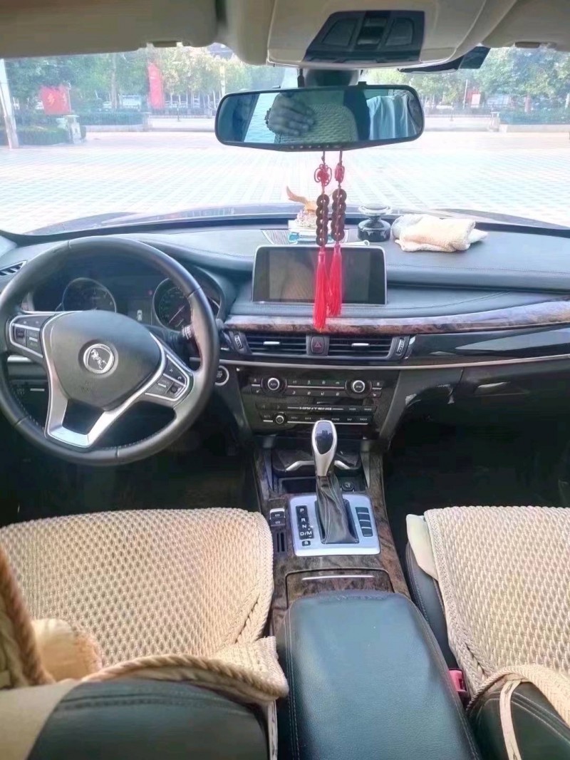 北京18年汉腾汽车X79