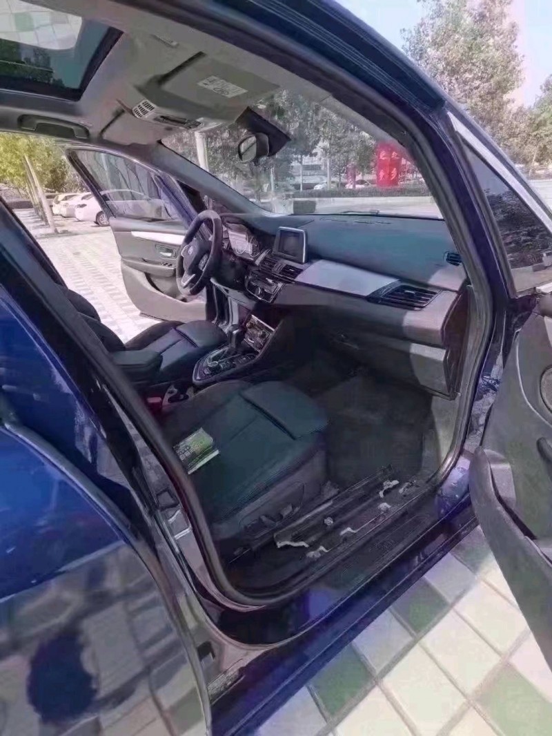 北京18年宝马2系3