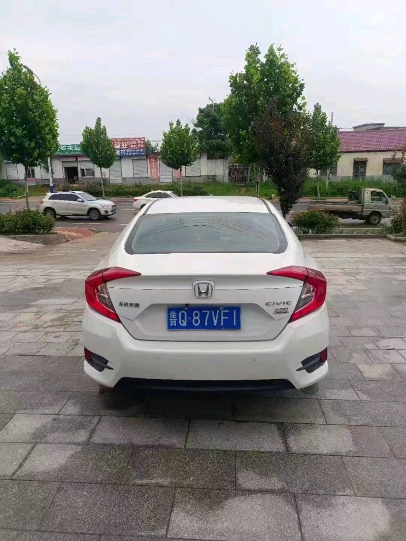 北京18年本田思域2