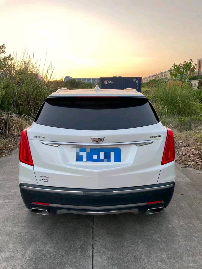 北京17年凯迪拉克XT53