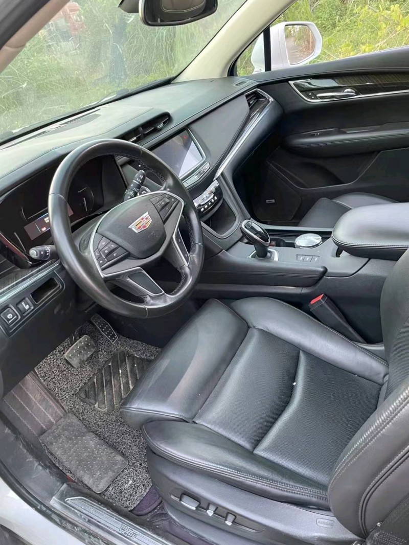 北京17年凯迪拉克XT55