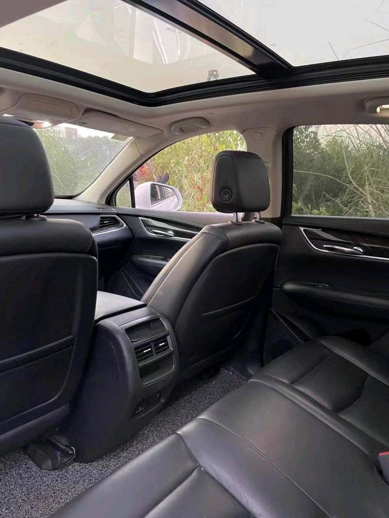 北京17年凯迪拉克XT58