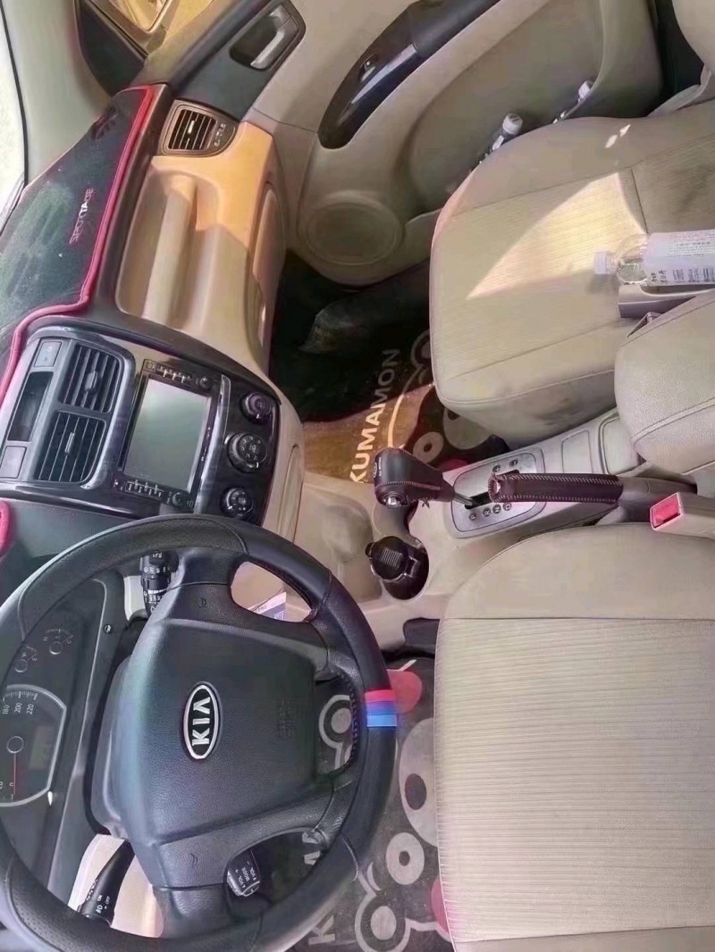 北京13年起亚智跑6