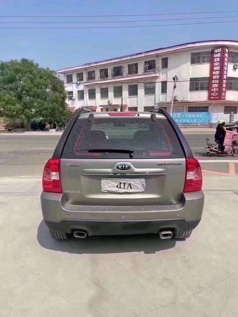 北京13年起亚智跑9