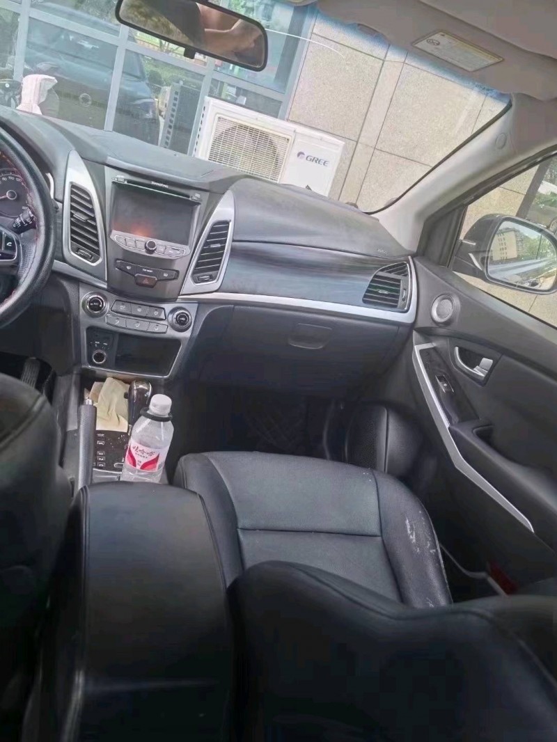 北京14年双龙柯兰多5