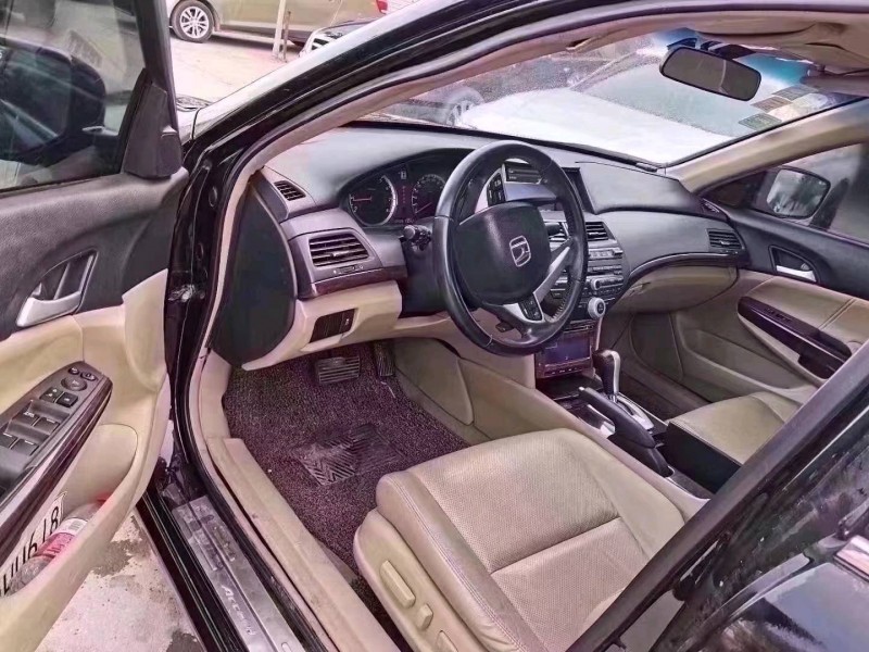 北京13年本田雅阁8