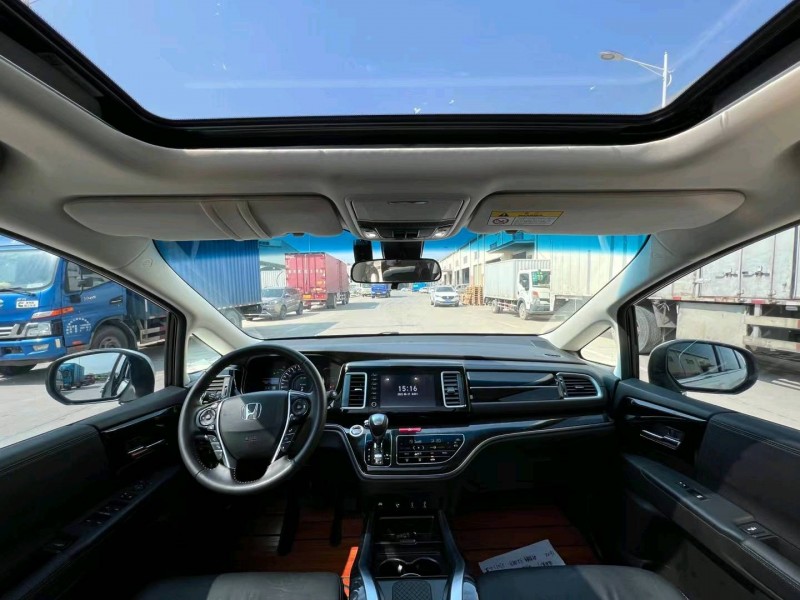 东莞21年本田艾力绅5