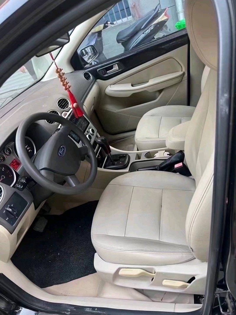 北京11年福特福克斯6