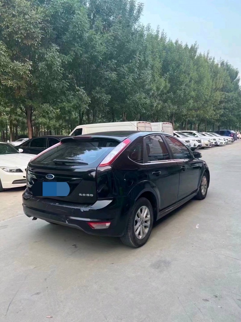 北京11年福特福克斯9