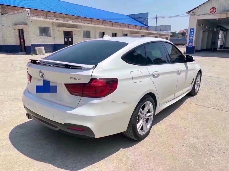 北京21年宝马3系GT3