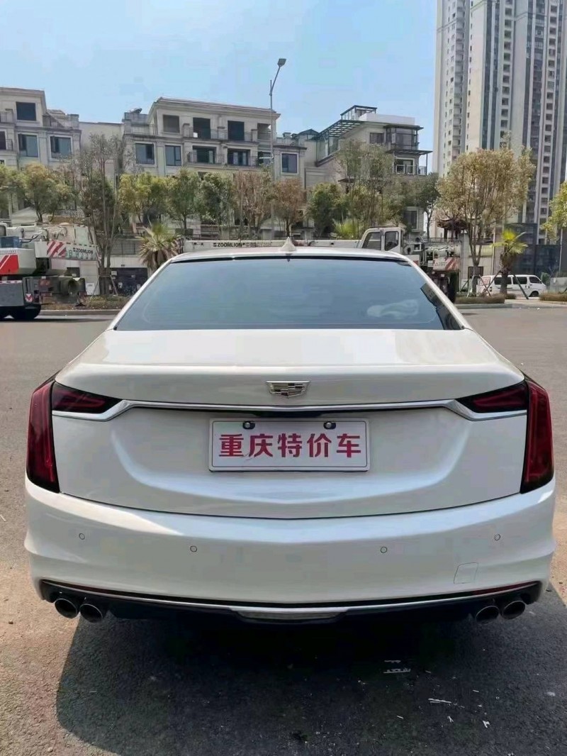 重慶21年凱迪拉克CT65