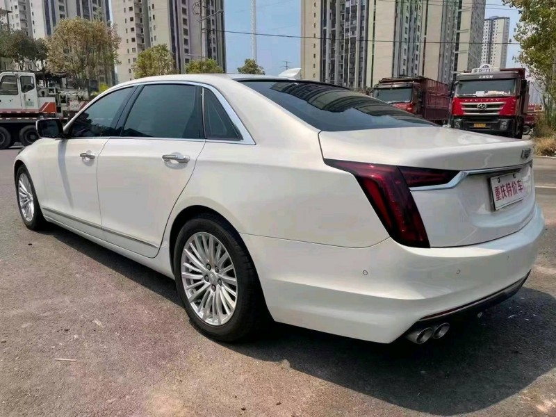 重慶21年凱迪拉克CT66