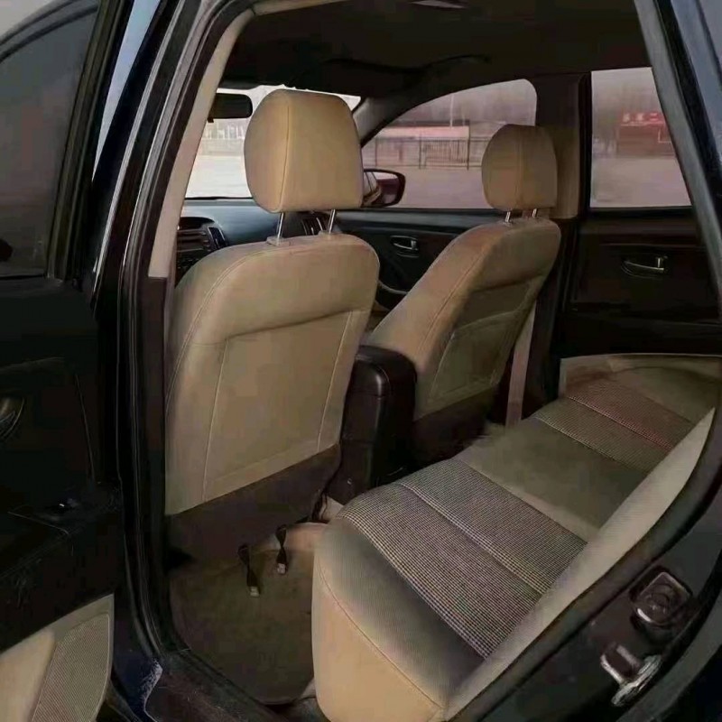 北京12年现代悦动4