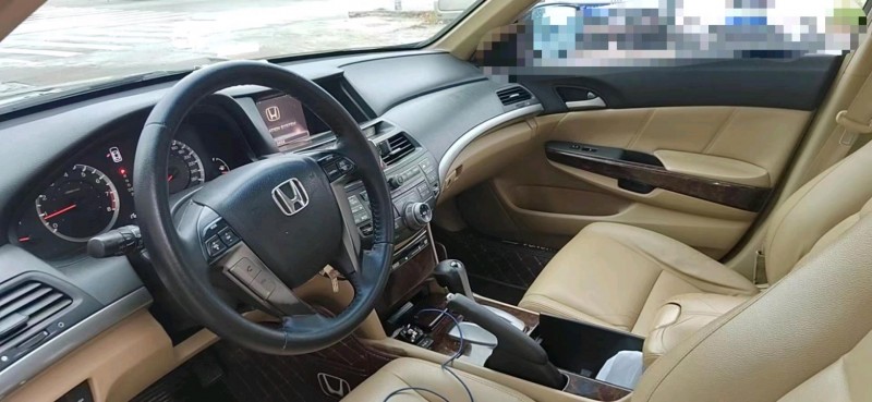 东莞11年本田雅阁5