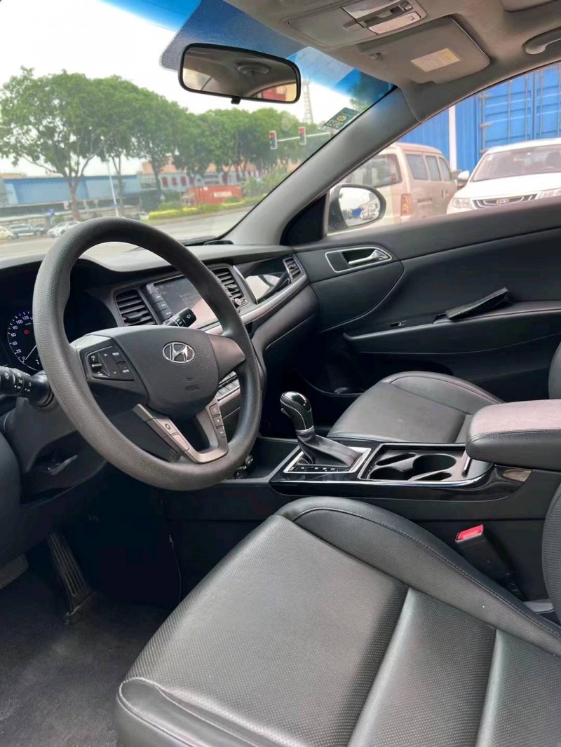 东莞18年现代名图5