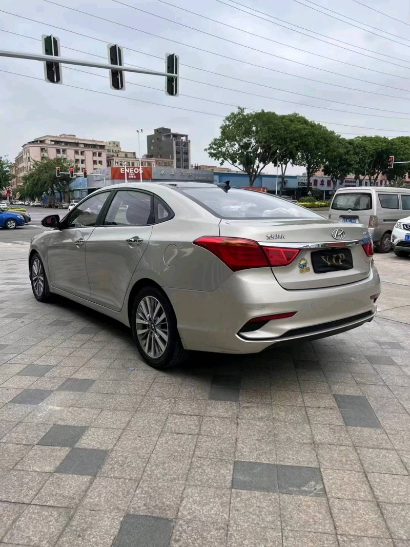 东莞18年现代名图8