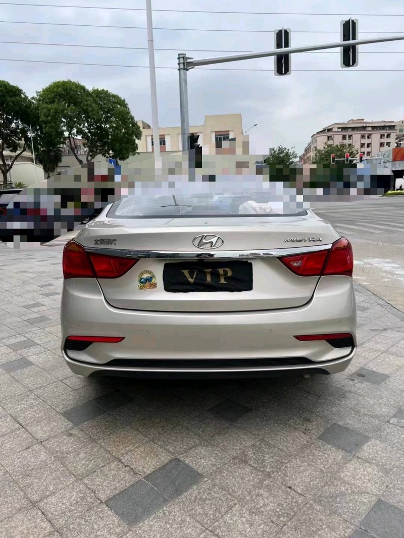 东莞18年现代名图9