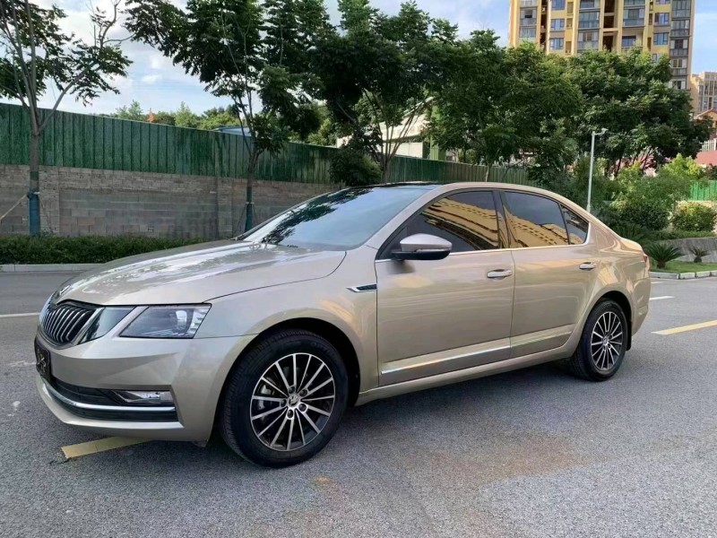 北京18年斯柯达明锐8