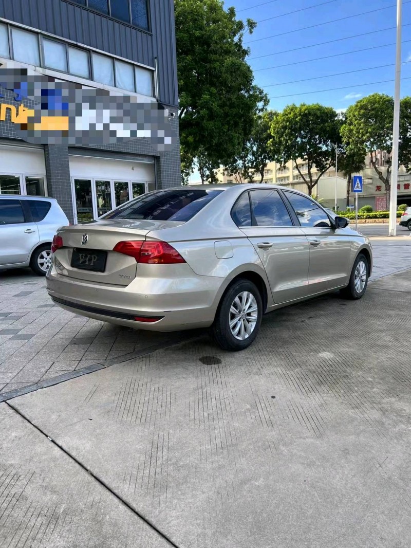 东莞18年大众宝来7