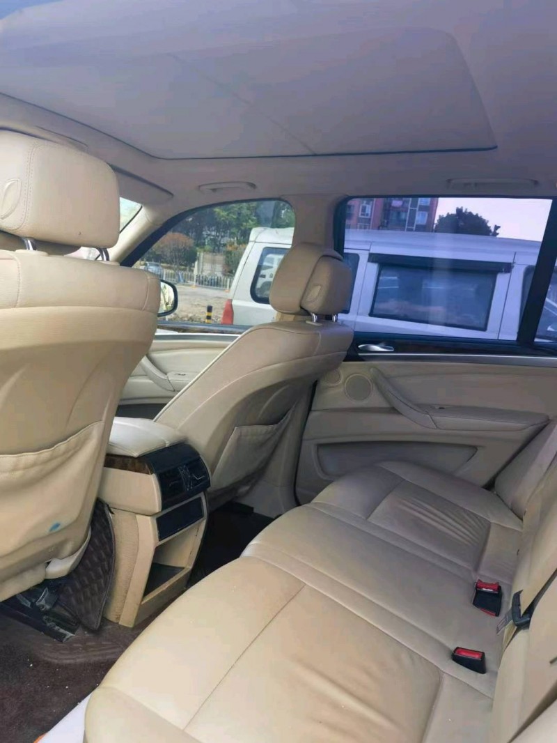 北京12年宝马X55